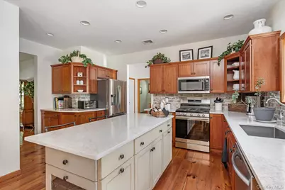 1 Fox Hollow Court, Dix Hills, NY 11746 - Photo 15