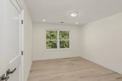 833 Cleveland Street, West Hempstead, NY 11552 - Photo 27