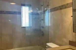 53-14 194th St, Fresh Meadows, NY 11365 - Photo 9