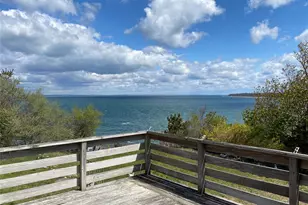 100 Sound Dr, Greenport, NY 11944 - Photo 9