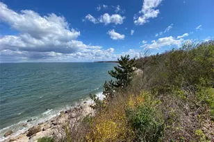 100 Sound Dr, Greenport, NY 11944 - Photo 11