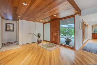 5 Kew Court, Northport, NY 11768 - Photo 9
