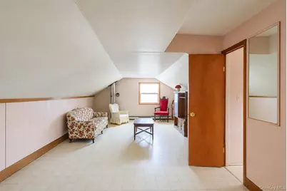 1087 Samsonville Road, Kerhonkson, NY 12446 - Photo 9