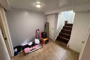 31 Gregory St, Valley Stream, NY 11580 - Photo 21