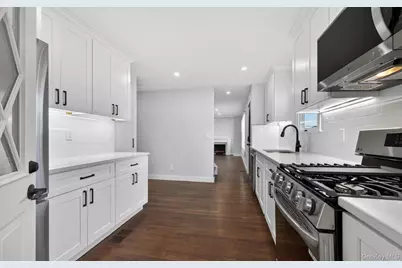 436 15th Street, West Babylon, NY 11704 - Photo 19