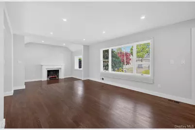 436 15th Street, West Babylon, NY 11704 - Photo 5