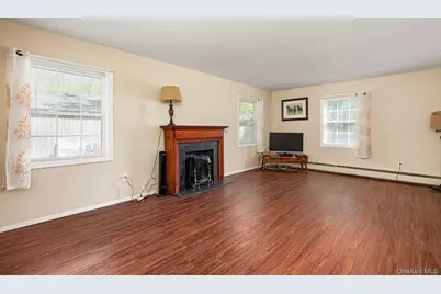 35 Spencer Lane, Stony Brook, NY 11790 - Photo 7