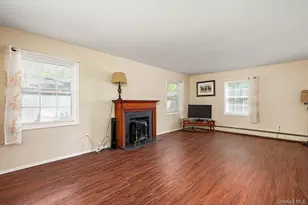 35 Spencer Ln, Stony Brook, NY 11790 - Photo 7