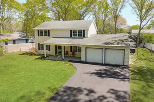 35 Spencer Ln, Stony Brook, NY 11790 - Photo 3