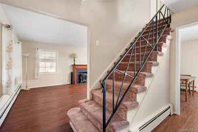 35 Spencer Lane, Stony Brook, NY 11790 - Photo 5