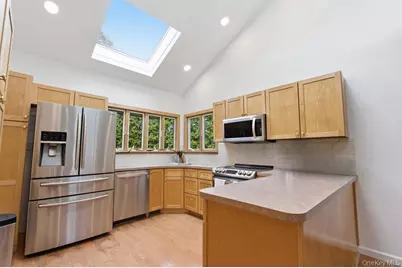 24 Liberty Street, Westhampton Beach, NY 11978 - Photo 7