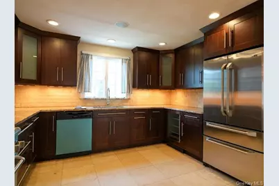 3 Pennsylvania Court, Long Beach, NY 11561 - Photo 15