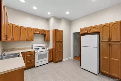 121 Broadway, Haverstraw, NY 10927 - Photo 5