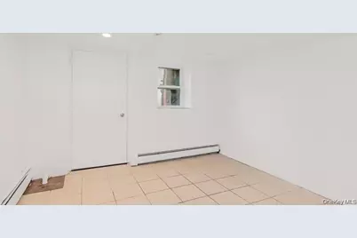 951 E 221st Street, Bronx, NY 10469 - Photo 33