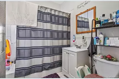951 E 221st Street, Bronx, NY 10469 - Photo 31