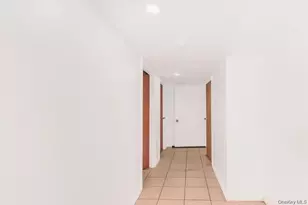 951 E 221st St, Bronx, NY 10469 - Photo 35