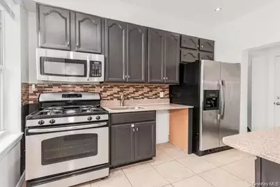 951 E 221st Street, Bronx, NY 10469 - Photo 11