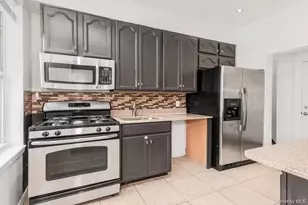 951 E 221st St, Bronx, NY 10469 - Photo 11