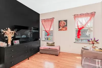 951 E 221st Street, Bronx, NY 10469 - Photo 23