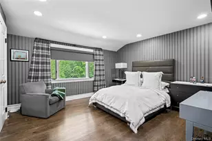 25 Montrose Ct, Roslyn, NY 11576 - Photo 19
