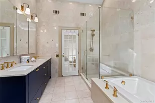 25 Montrose Ct, Roslyn, NY 11576 - Photo 19