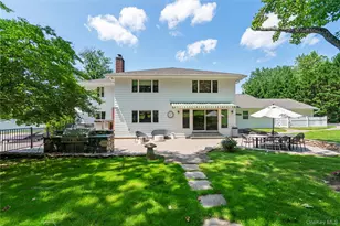 25 Montrose Ct, Roslyn, NY 11576 - Photo 27