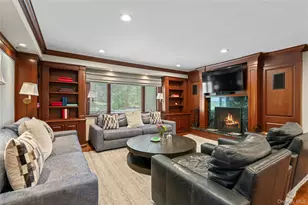 25 Montrose Ct, Roslyn, NY 11576 - Photo 9