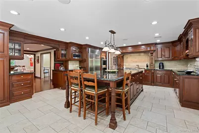 25 Montrose Court, Roslyn, NY 11576 - Photo 13