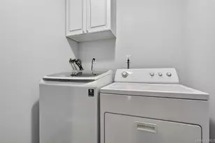 2 Park Pl, Newburgh, NY 12550 - Photo 25