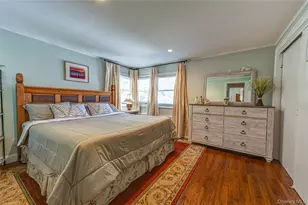 7 Ursular Ct, Smithtown, NY 11787 - Photo 17