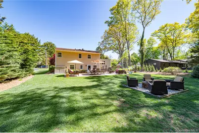 7 Ursular Court, Smithtown, NY 11787 - Photo 25