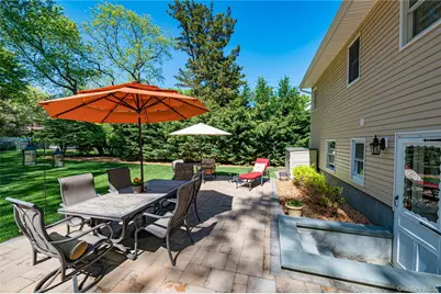 7 Ursular Court, Smithtown, NY 11787 - Photo 23