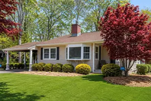 7 Ursular Ct, Smithtown, NY 11787 - Photo 5