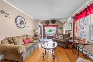 196 Central Ave, Lynbrook, NY 11563 - Photo 3