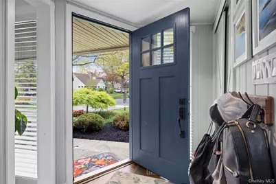 10 Oak Brook Lane, Merrick, NY 11566 - Photo 5