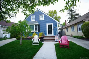 10 Aberdeen St, Malverne, NY 11565 - Photo 3