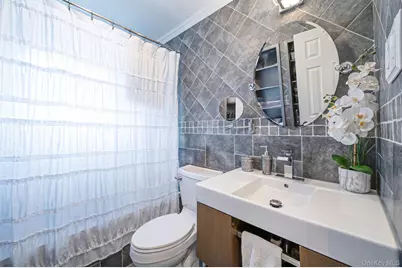 320 28th Street, Lindenhurst, NY 11757 - Photo 27