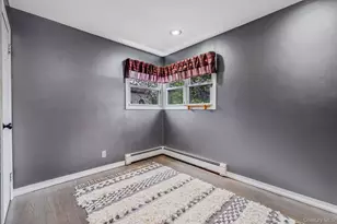 320 28th St, Lindenhurst, NY 11757 - Photo 25