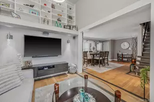 320 28th St, Lindenhurst, NY 11757 - Photo 11