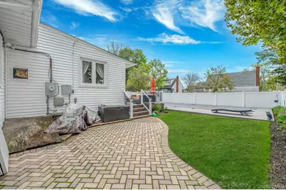 320 28th Street, Lindenhurst, NY 11757 - Photo 33