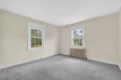 17 Holt Road, Hyde Park, NY 12538 - Photo 11