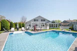88 Pace Dr S, West Islip, NY 11795 - Photo 37
