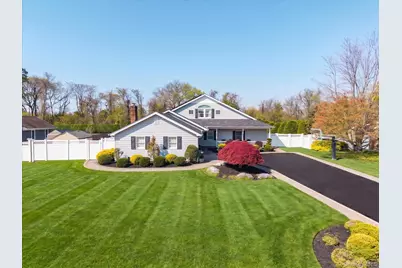 88 Pace Drive S, West Islip, NY 11795 - Photo 1