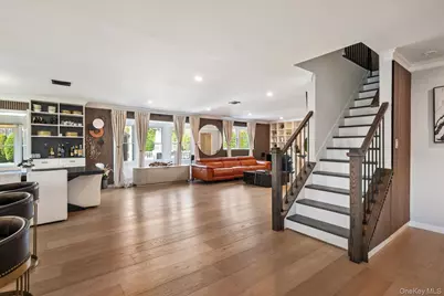 88 Pace Drive S, West Islip, NY 11795 - Photo 15