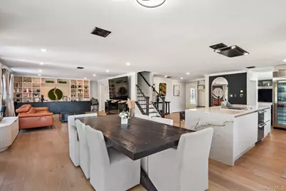 88 Pace Drive S, West Islip, NY 11795 - Photo 19