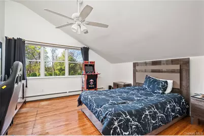 88 Pace Drive S, West Islip, NY 11795 - Photo 23