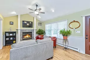 10 Black Pine St, Center Moriches, NY 11934 - Photo 5