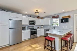10 Black Pine St, Center Moriches, NY 11934 - Photo 7