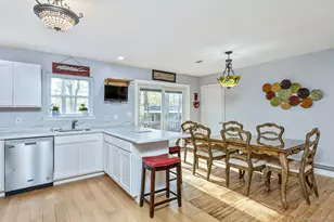 10 Black Pine St, Center Moriches, NY 11934 - Photo 9
