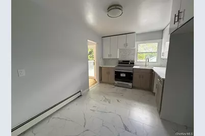 324 Buckingham Road, Cedarhurst, NY 11516 - Photo 9